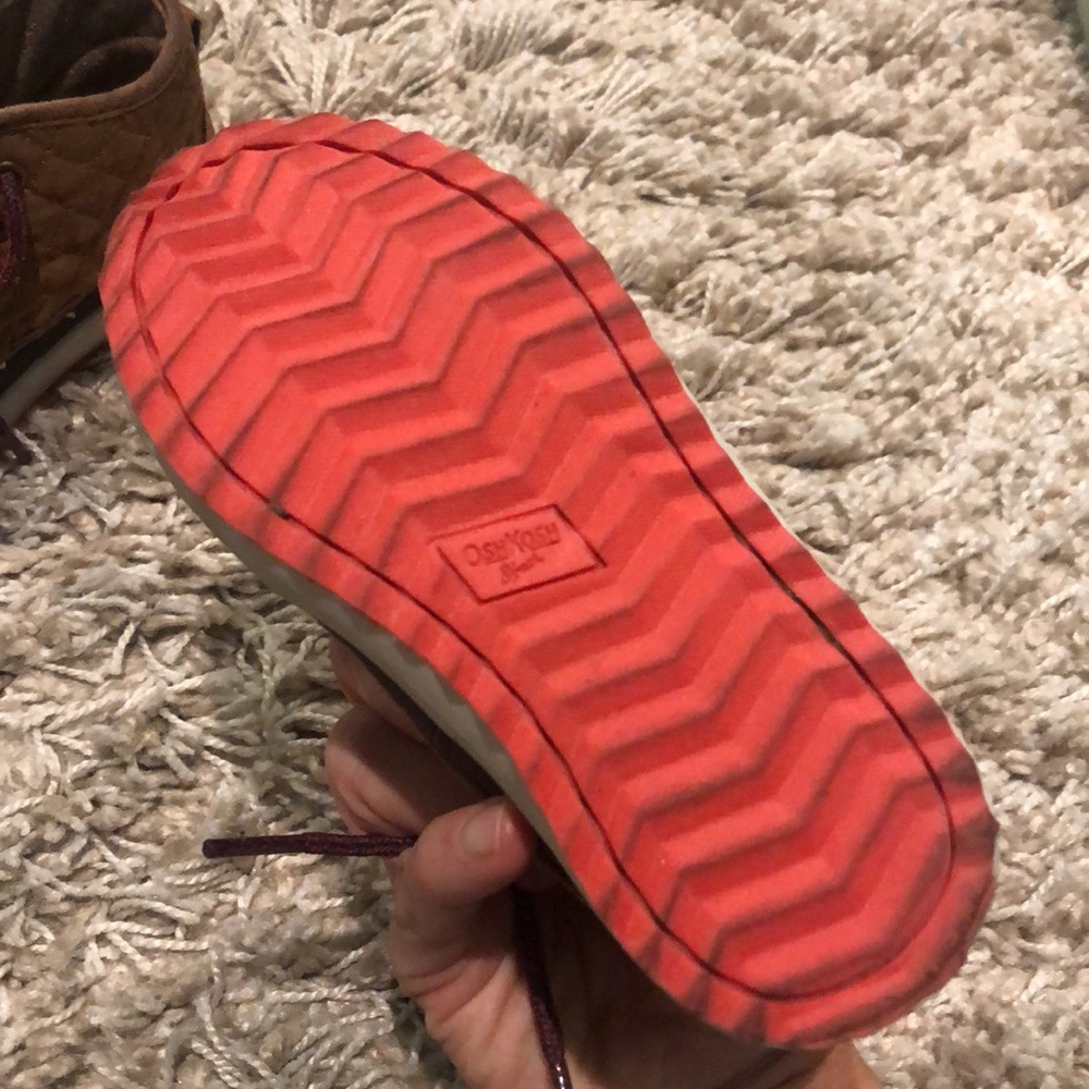 🚫SOLD🚫 Toddler Osh Kosh Winter Boots - Picture 2 of 3